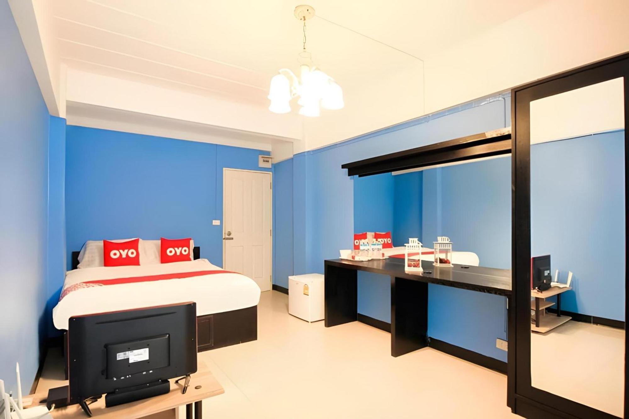 Super Oyo 427 Chill Apartment Бангкок Экстерьер фото