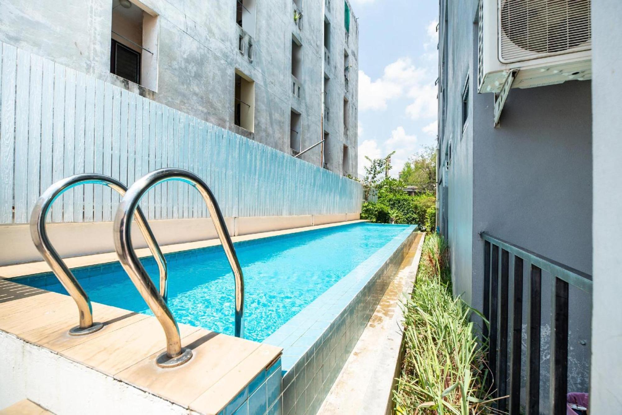 Super Oyo 427 Chill Apartment Бангкок Экстерьер фото